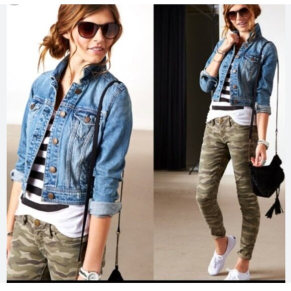 American Eagle Outfitters Jackets & Blazers - American Eagle | Cropped Denim Jacket | Women's Size Medium